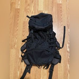 Columbia Duffel Climbing/Hiking Pack, (32 L) Black